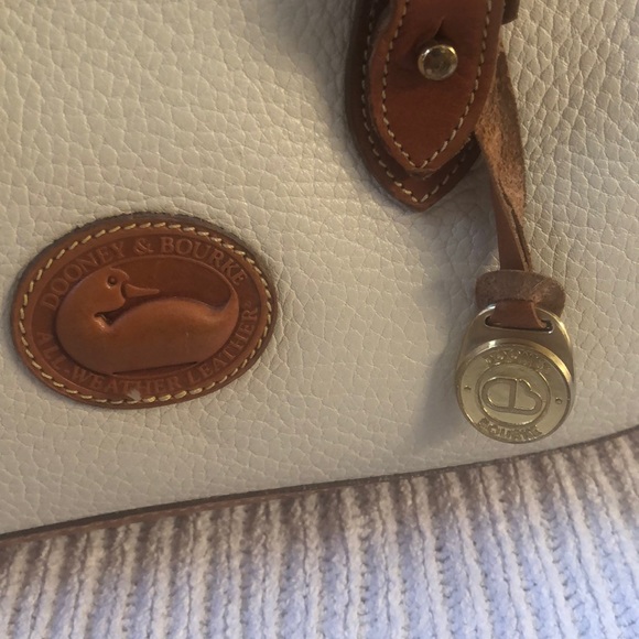 Dooney & Bourke Classic Satchel Leather Vintage - Picture 13 of 16